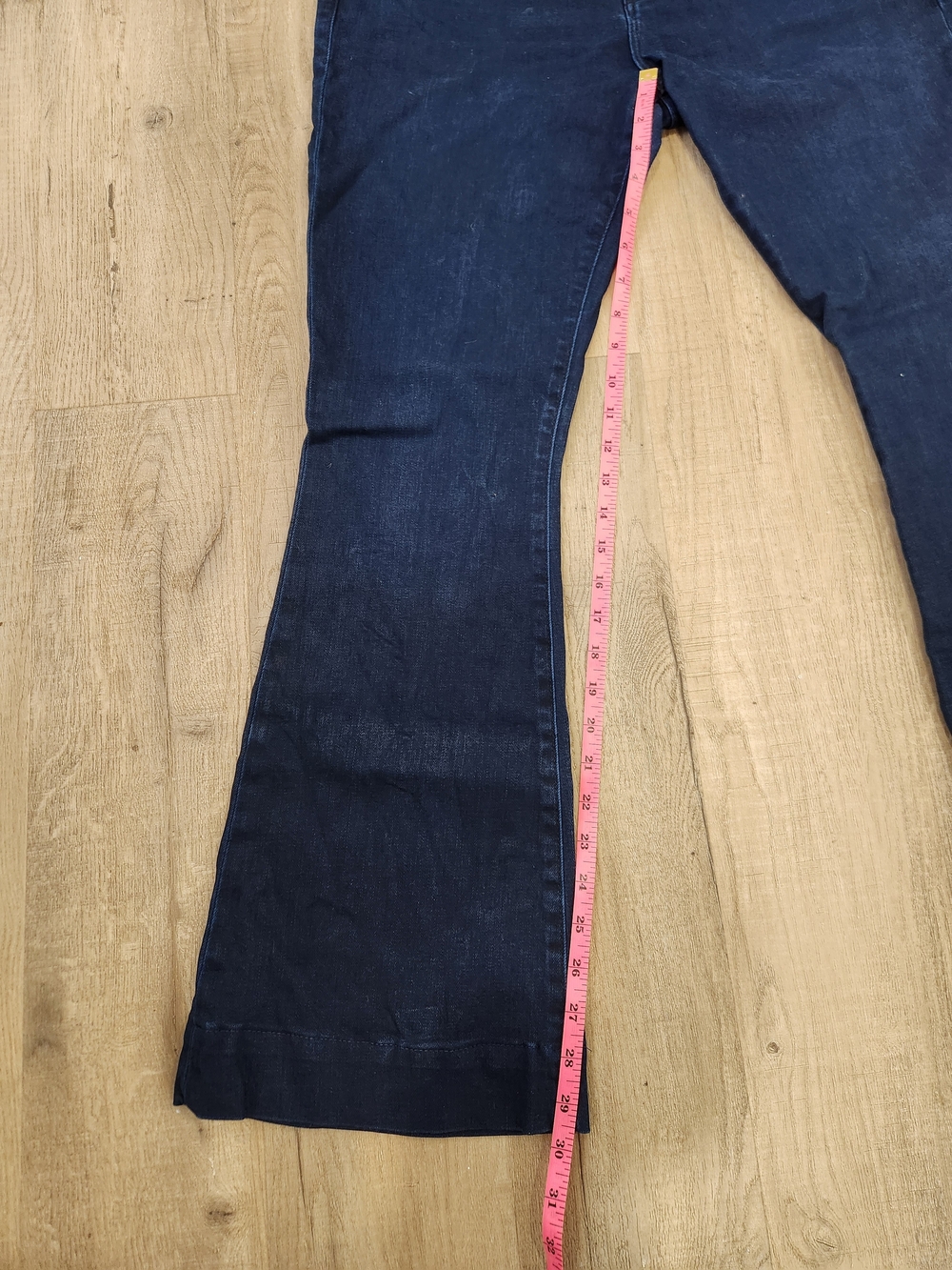Frame Le High Flare Jeans, Fiona Wash, Size 30 - Picture 7 of 8
